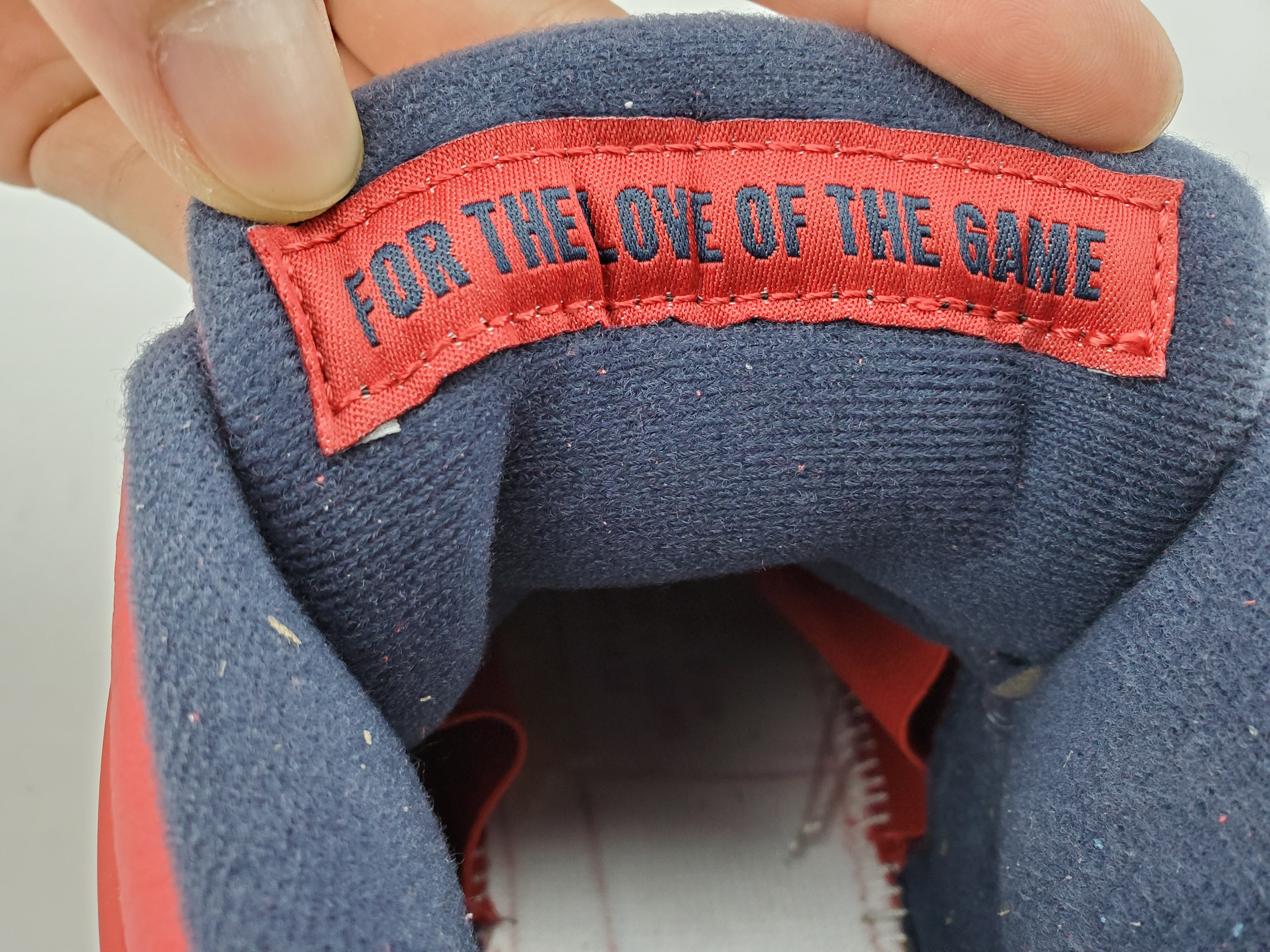 Jordan 4 Retro Fiba (2019)