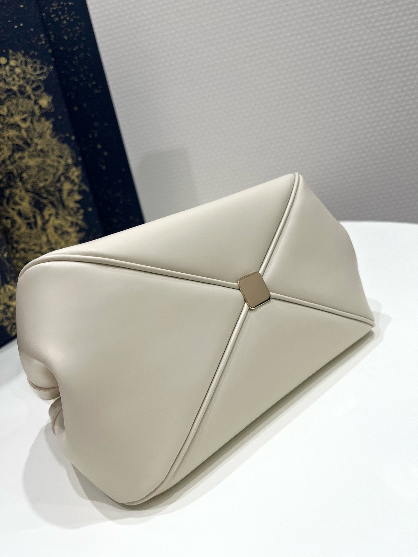 Ch**an D*0r SMALL D*0r KEY BAG  8.5x5x4.5 in