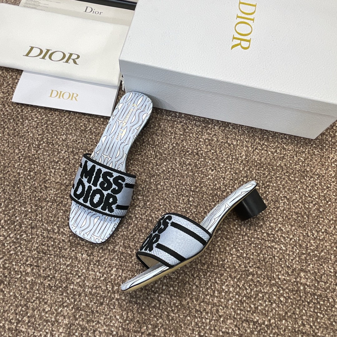 UA D*0r Dway Heeled Slide