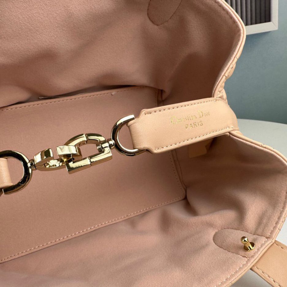 medium D*or toujours bag