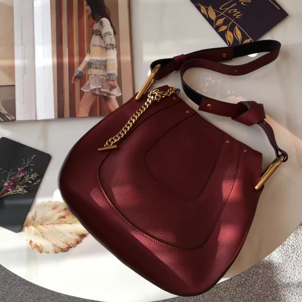 Ch10e cortex hayley z1393 30cm x 27cm x 11cm
