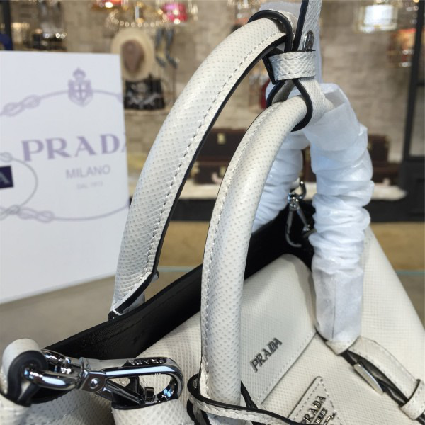 Pra*a double bag 4083 25cm x 13.5cm x 18cm
