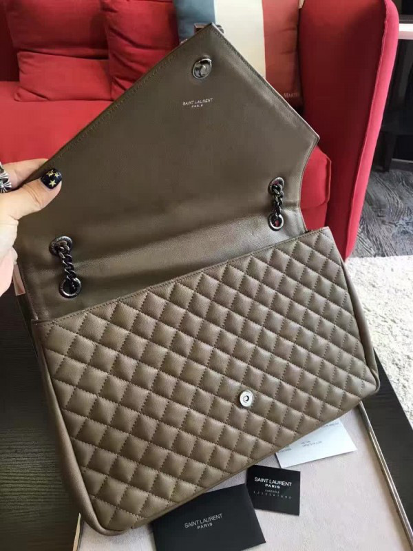 Y51 envelop satchel brown 5123  24cm x 15cm x 7 cm
