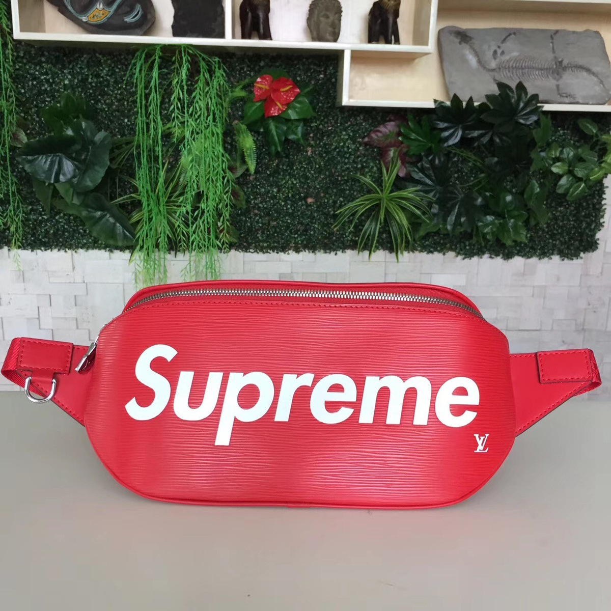 l0vis Vvtt0n svp*me pocket red 3094 33cm*4cm*16cm