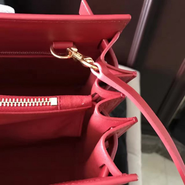 Y51 sac de jour in grained leather  4896 32cm x 25cm x 16.5cm
