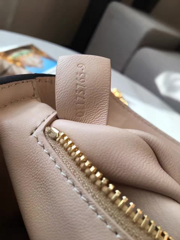 Ch10e leather mily z1363 23.5cm x 18cm x 8.5m