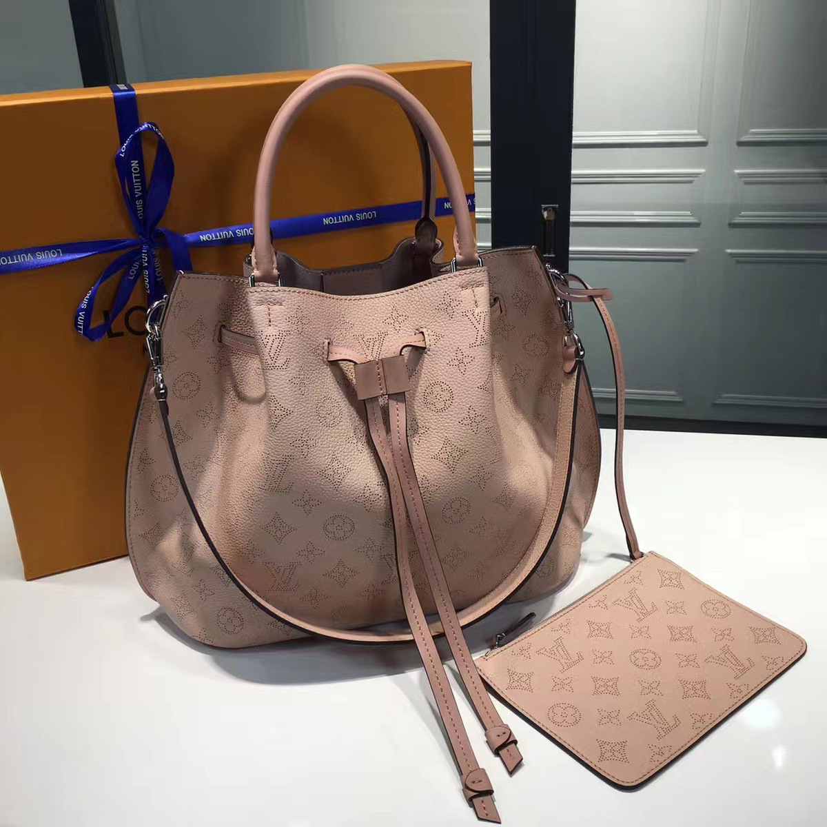 cohotbag l0vis Vvtt0n girolata mahina leather magnolia