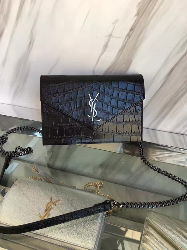 Y51 monogram kate crocodile embossed shiny leather 5029 19cm x 12.5cm x 3.5cm