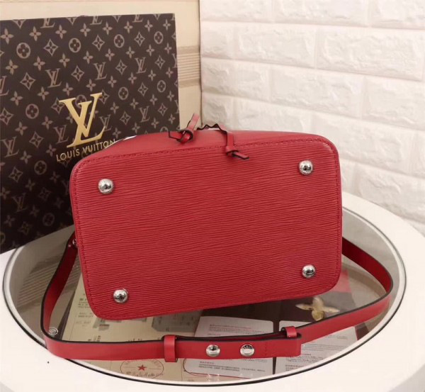 l0vis Vvtt0n svp*me bucket bag red m44022 26*22*27cm