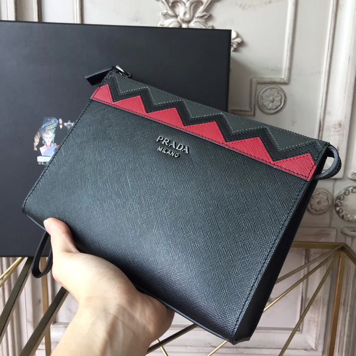 Pra*a leather clutch bag 4284 23.5cm x 1.5cm x 17.5cm