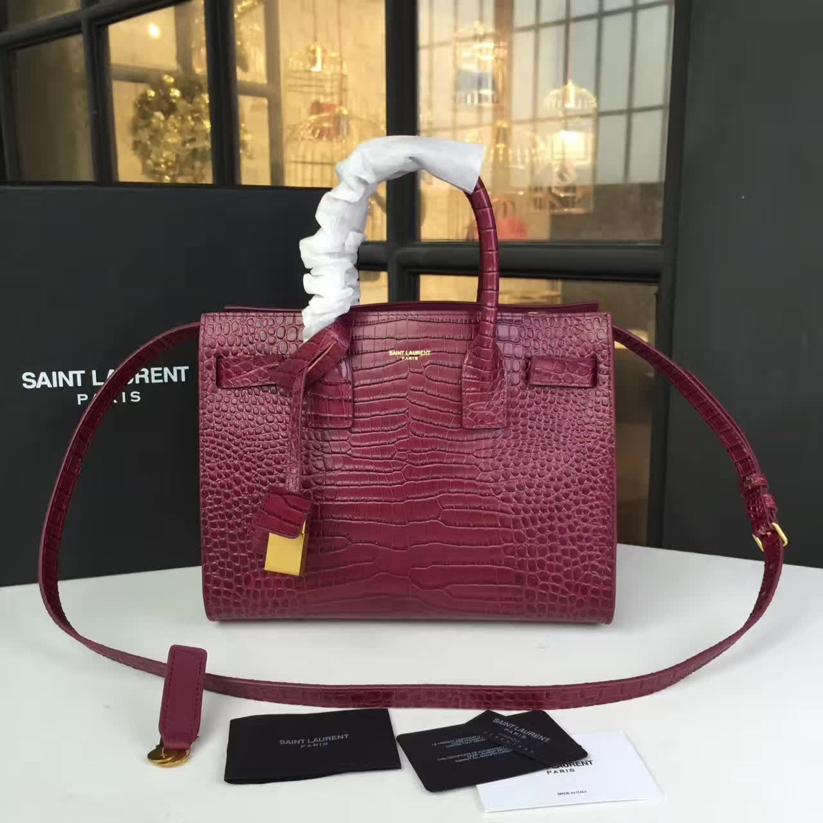 Y51 sac de jour crocodile embossed shiny leather cohotbag