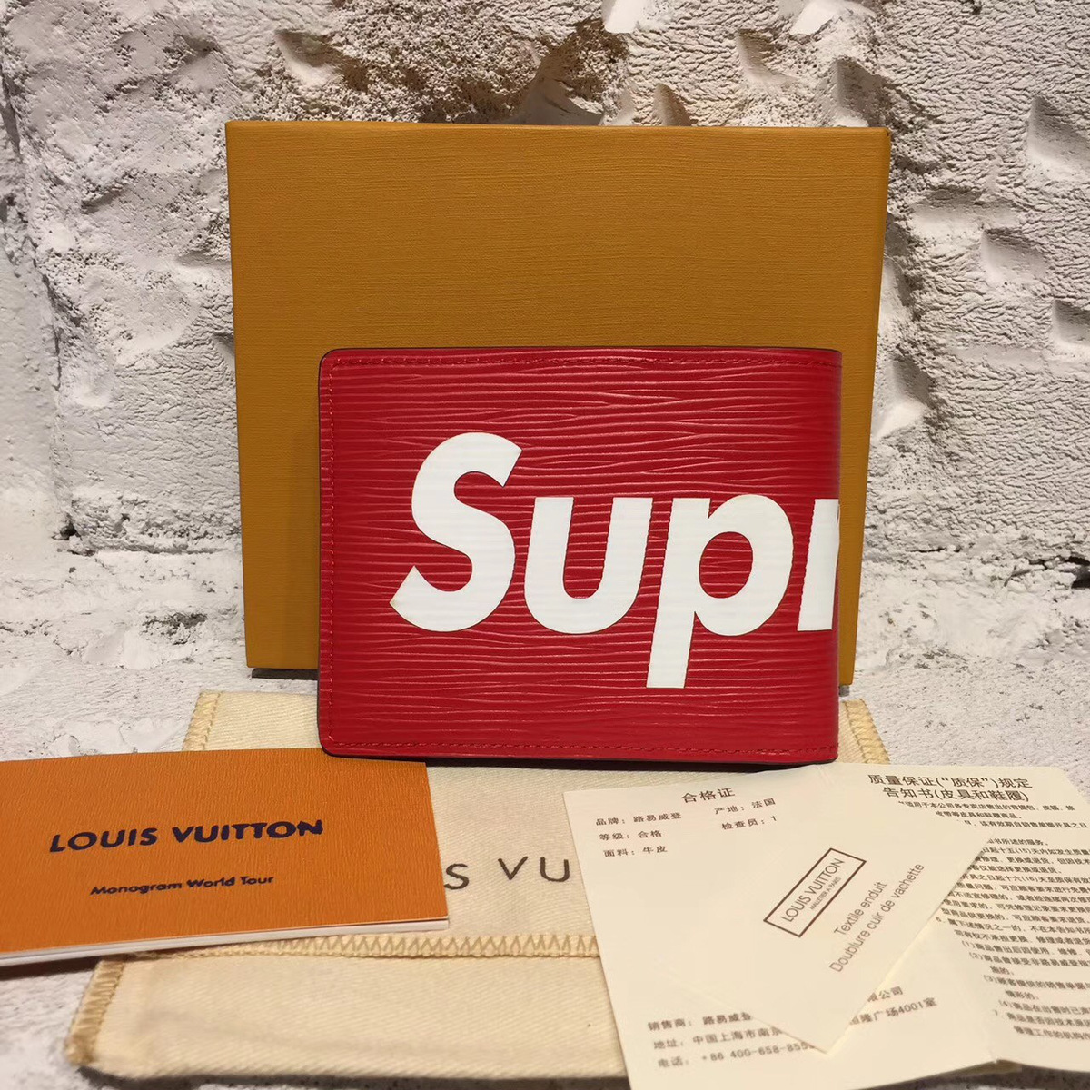 l0vis Vvtt0n svp*me pocket wallet 3803 red 11cmx2cmx9cm