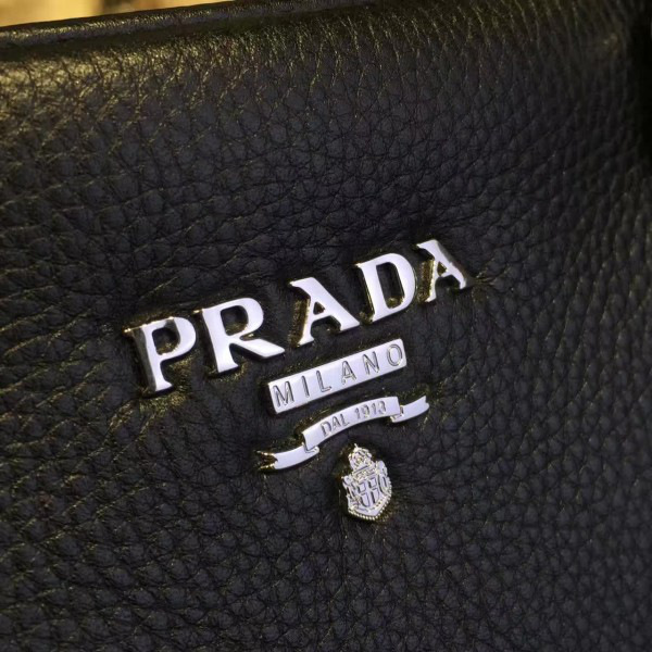 Pra*a leather briefcase 4197  36cm x 28 cm x 7cm