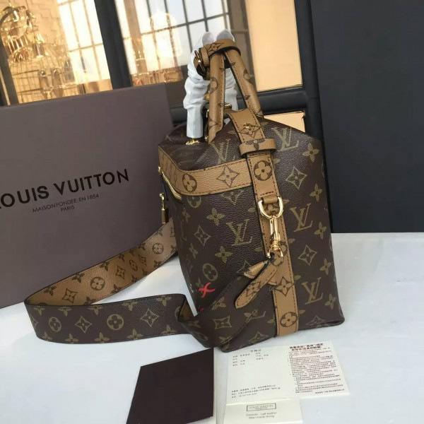 l0vis Vvtt0n monogram city cruiser lock 26cm x 21 cmx 13 cm