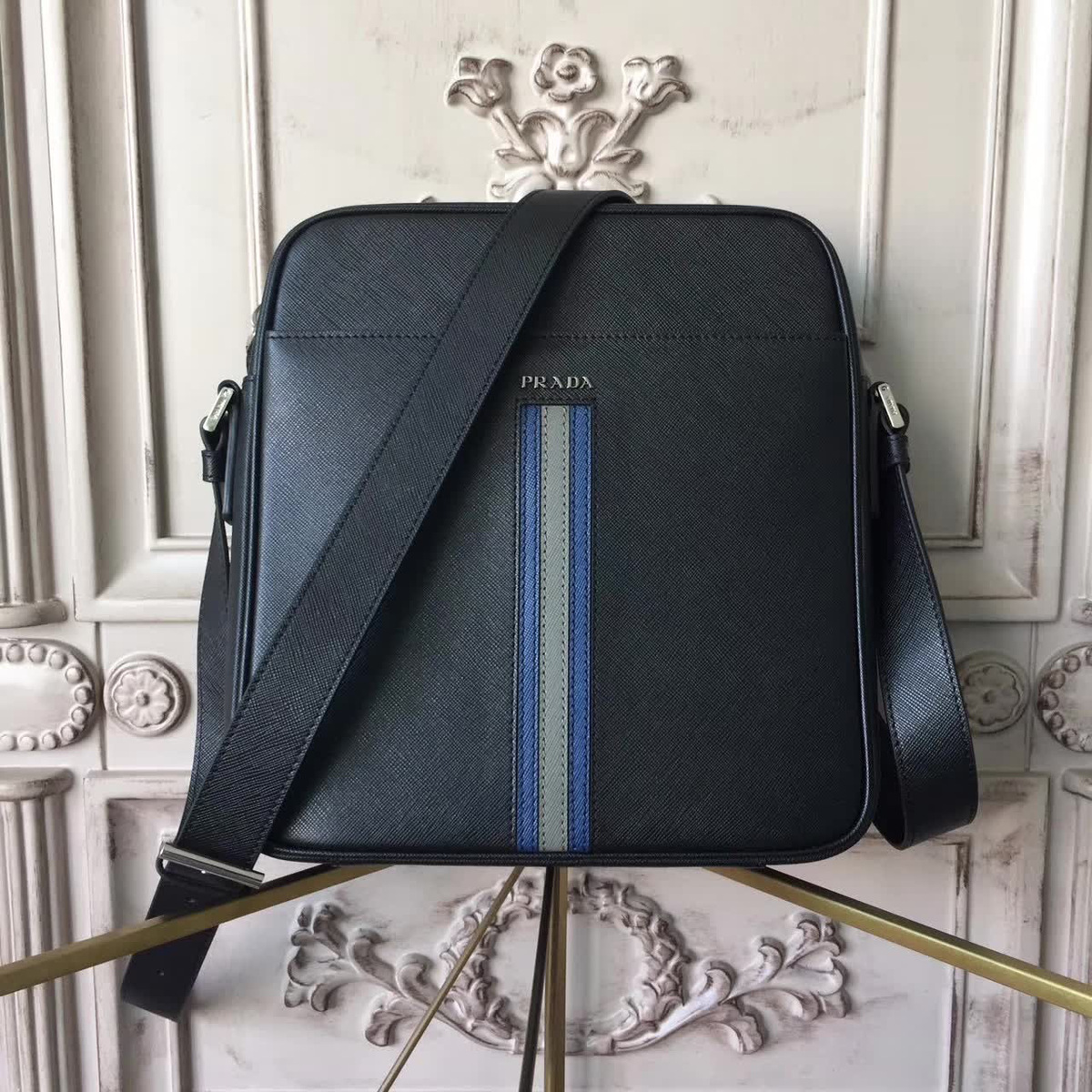 Pra*a leather briefcase 4326 25cmx6.5cmx26cm