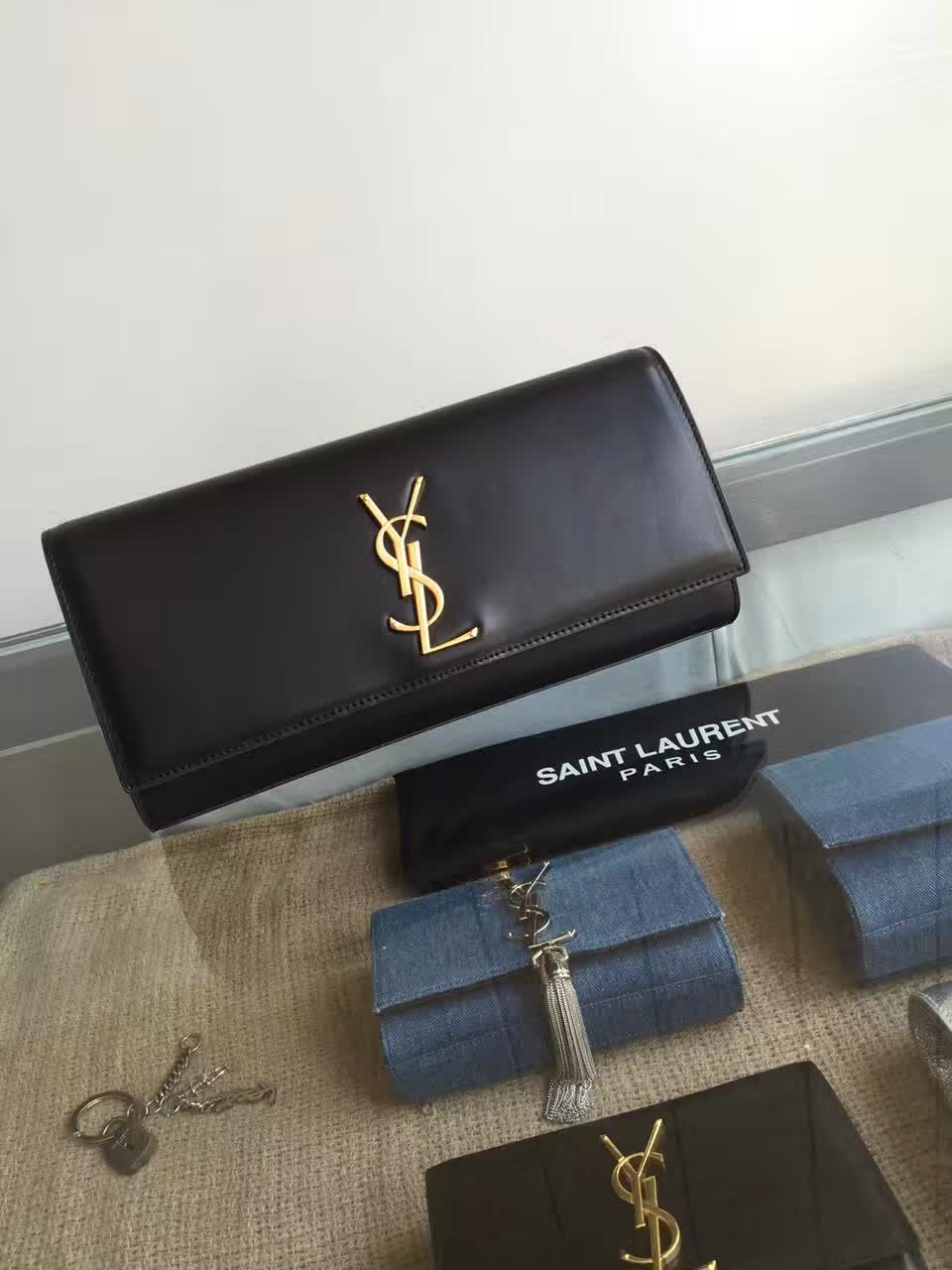 Y51 monogram kate clutch smooth leather cohotbag 4949