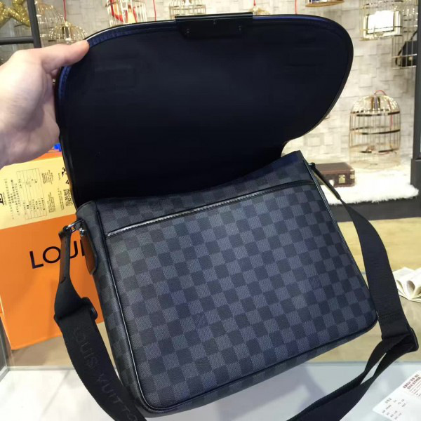 l0vis Vvtt0n district cohotbag gm n41030