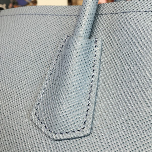 Pra*a double bag 4137 25cm x 13cm x 18cm
