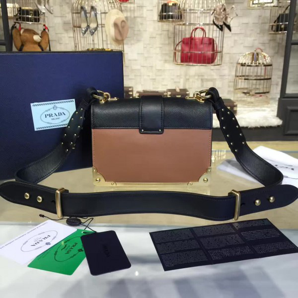 Pra*a cahier leather shoulder bag brown 4203 20cm x 6cm x 13cm
