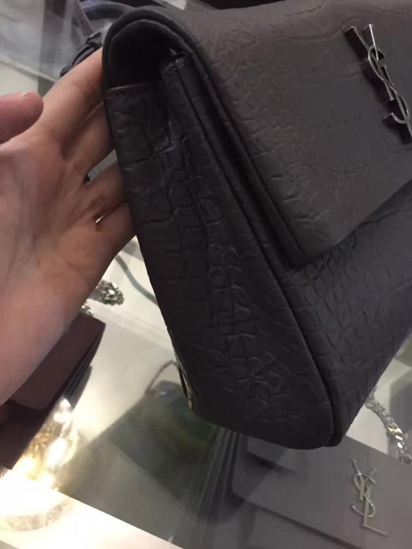 Y51 medium west hollywood bag 4845 28cm x 17cm x 10cm