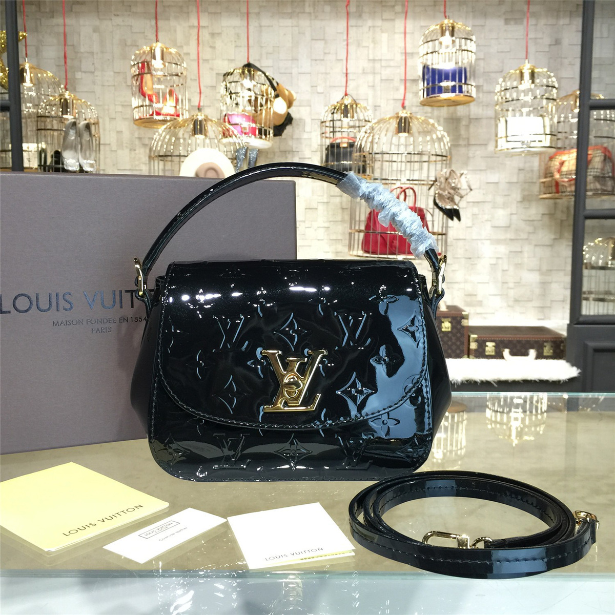 l0vis Vvtt0n pasadena monogram vernis leather noir3717 19cm x 9cm x 14.5cm