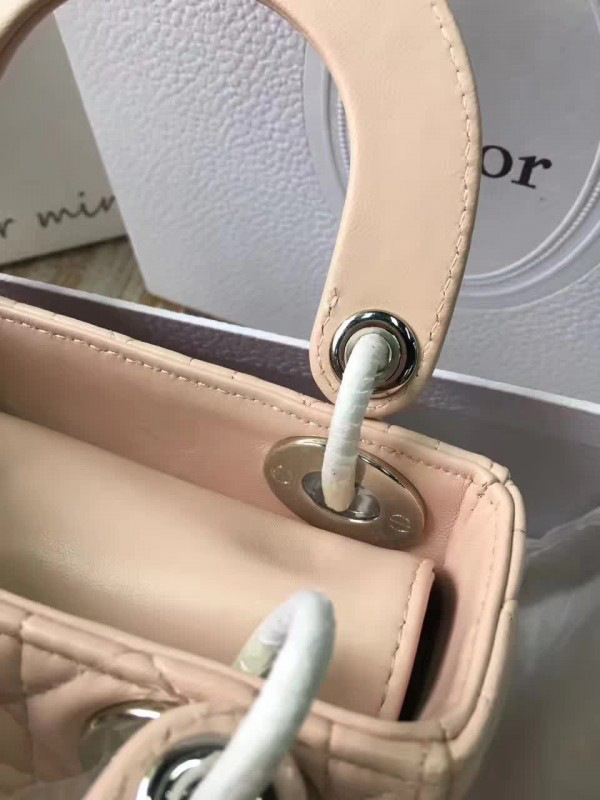 lady D10r 1583 17cm