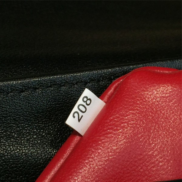 Pra*a metal closure 3918 30.5cm x 4.5cm x 19cm