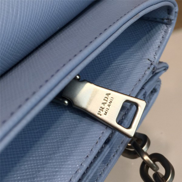 Pra*a metal closure 3941 24cm x 6.5cm x 14cm