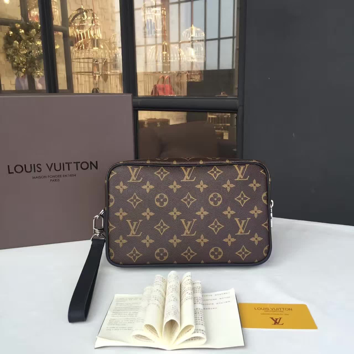 l0vis Vvtt0n kasai cohotbag  clutch 3624