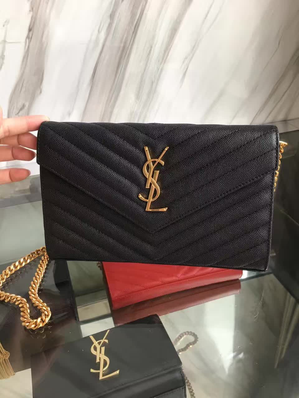 Y51 envelope chain wallet 5092 22cm x 5.5cm x 13.5cm
