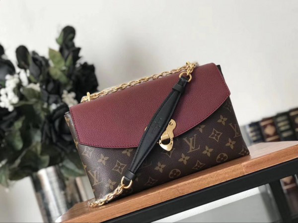 l0vis Vvtt0n saint cohotbag  placide bordeaux
