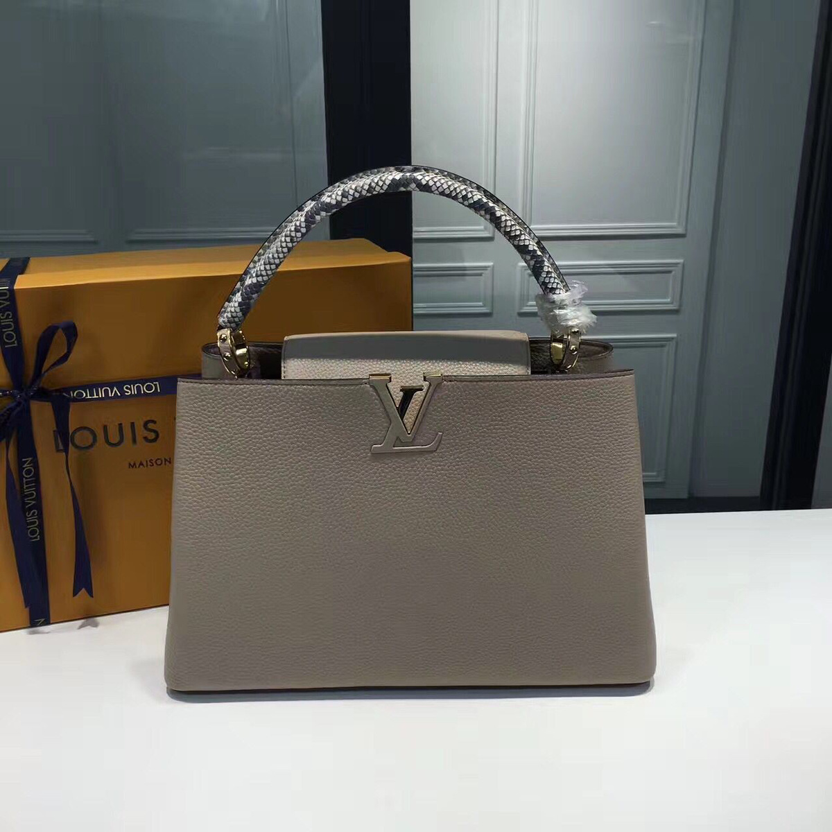 l0vis Vvtt0n capucines mm galet 3674 36cm x 23cm x 14cm
