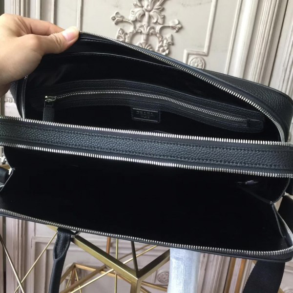 Pra*a leather briefcase 4193 36cm x 6.5cm x 28cm