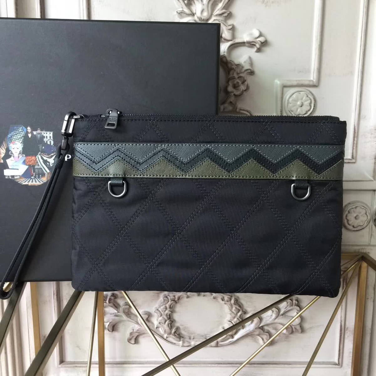 Pra*a nylon clutch 4306 28cm x 1.5cm x 18cm