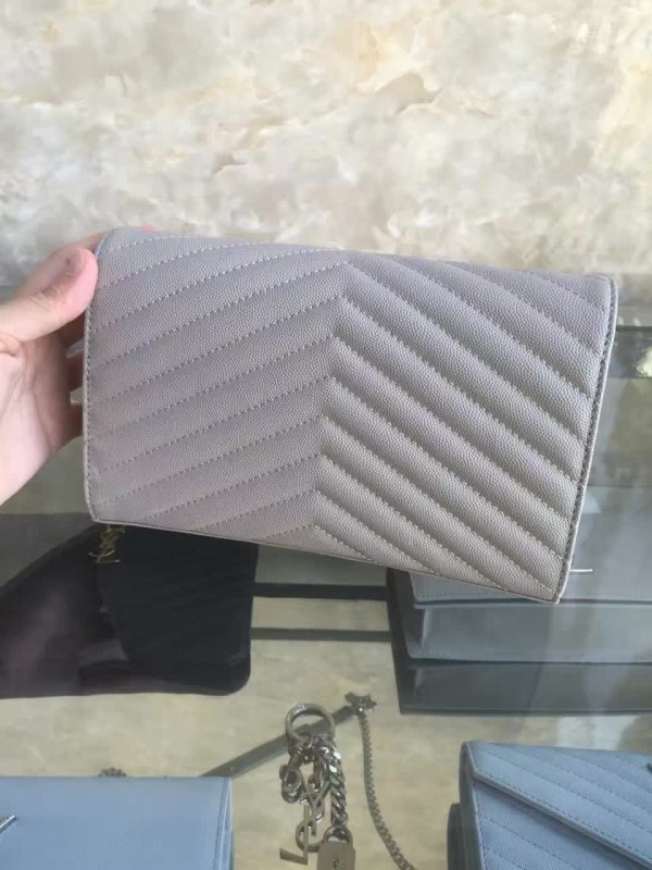 Y51 envelope chain wallet 5089 22cm x 5.5cm x 13.5cm