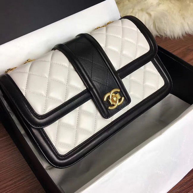 Ch**el quilted lambskin gold-tone metal flap bag white and black