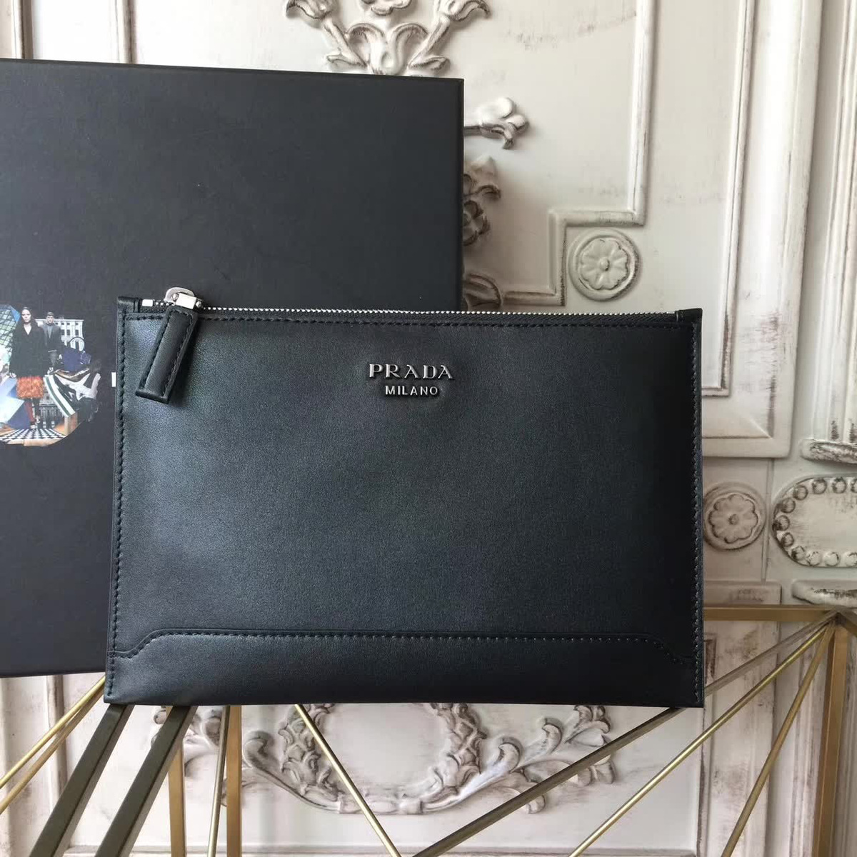 Pra*a leather clutch bag 4309 25.5cm x 1.5cm x 17.5cm