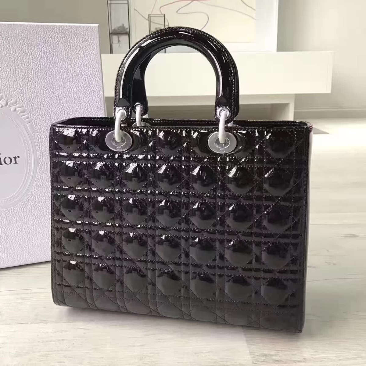 cohotbag lady D10r 1591