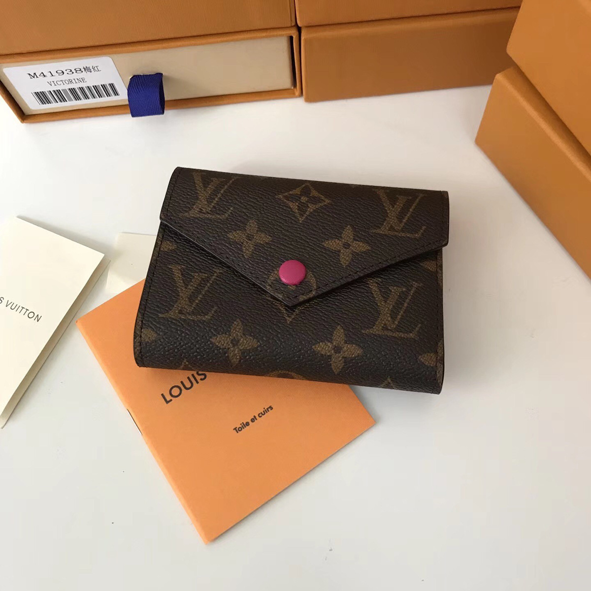 cohotbag l0vis Vvtt0n victorine  wallet fuchsia 3208