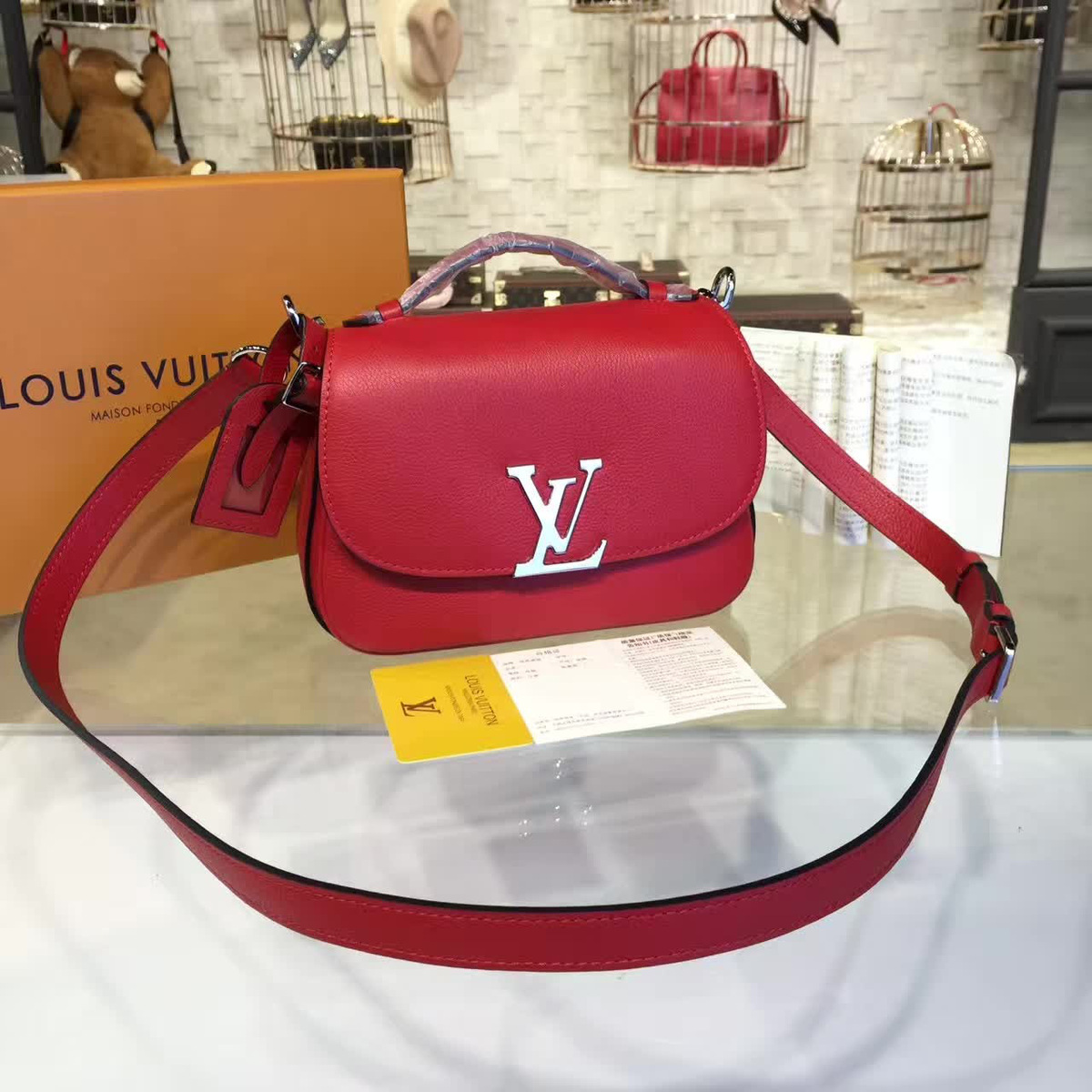 cohotbag l0vis vvtt0n neo u1u1enne red 3590