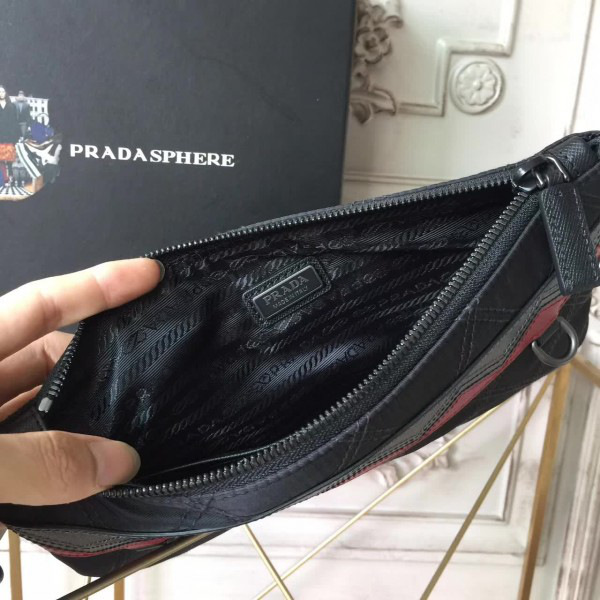 Pra*a nylon clutch 4292 28cm x 1.5cm x 18cm