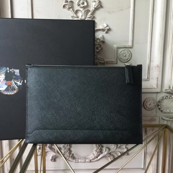 Pra*a leather clutch bag 4311 25.5cm x 1.5cm x 17.5cm