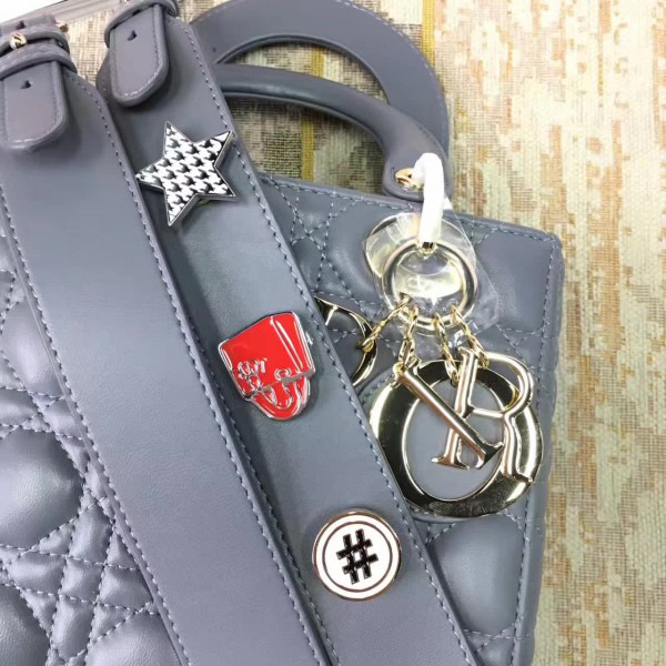 cohotbag lady D10r 1588