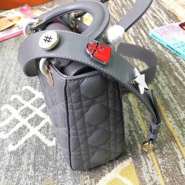 cohotbag lady D10r 1588