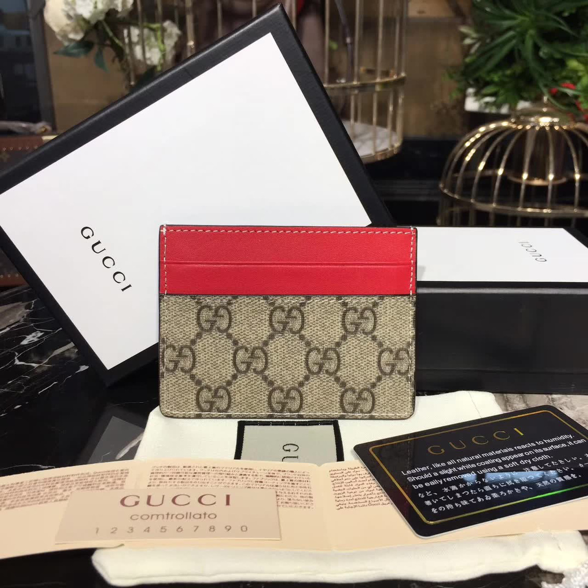 Gvc*1 gg leather card holder 01