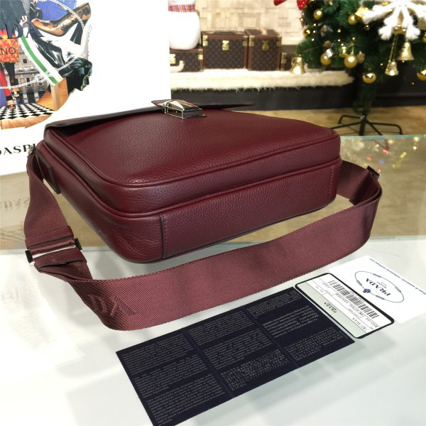 Pra*a cortex shoulder bag z3885 26cm x 7.5cm x 27cm