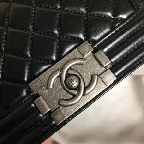 Ch**el small caviar quilted lambskin boy bag black