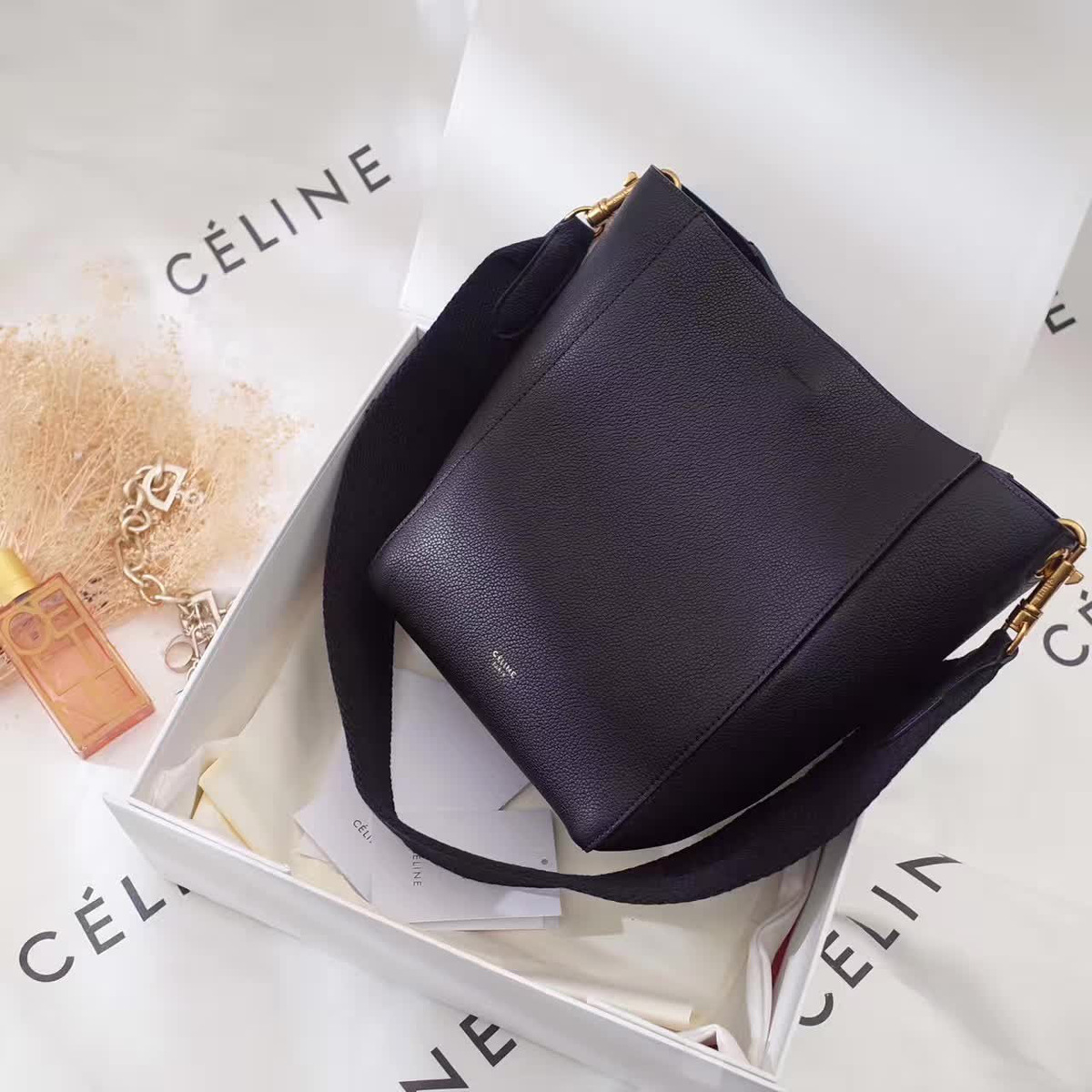 Ce1i*e leather sangle z951 17.5cm*24.5cm*12cm