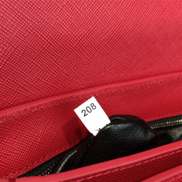 Pra*a metal closure 3923 23.5cm x 4.5cm x 15cm