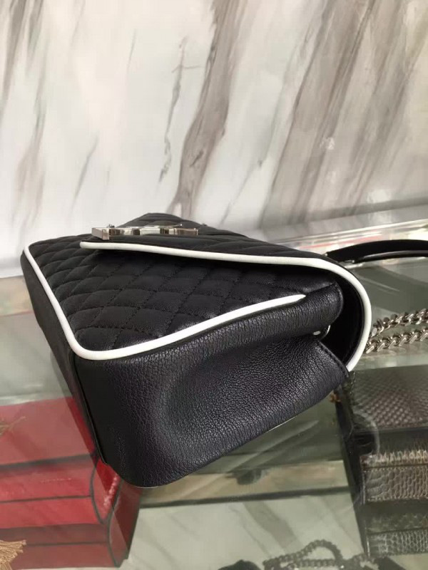 Y51 envelop satchel black and white 4814 24cm x 15cm x 7 cm